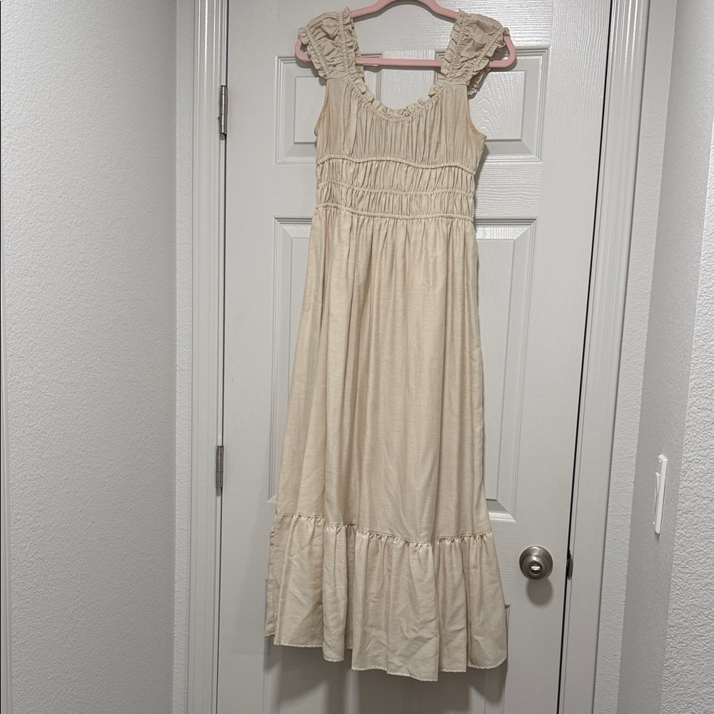 Blu Pepper Cream Maxi Dress